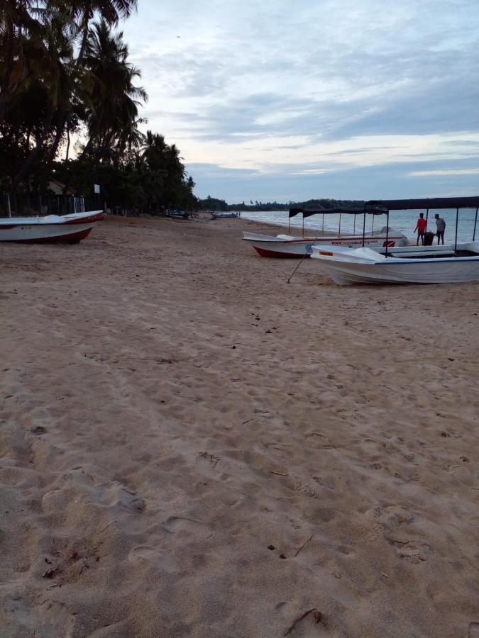 Vibushan Guest House Nilaveli Luaran gambar